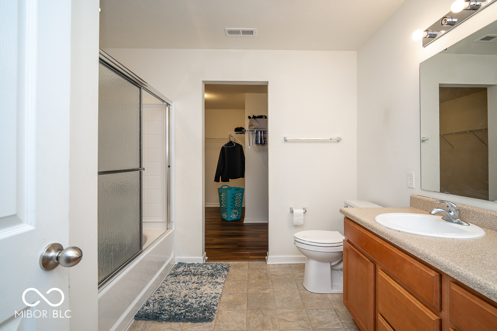 834 Blue Ash Trail