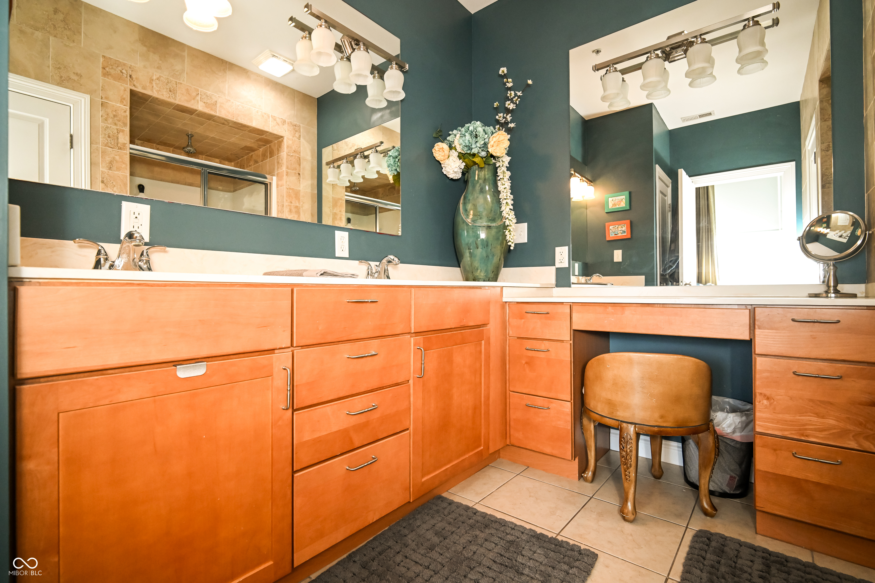 141 S Meridian Street Unit: 601