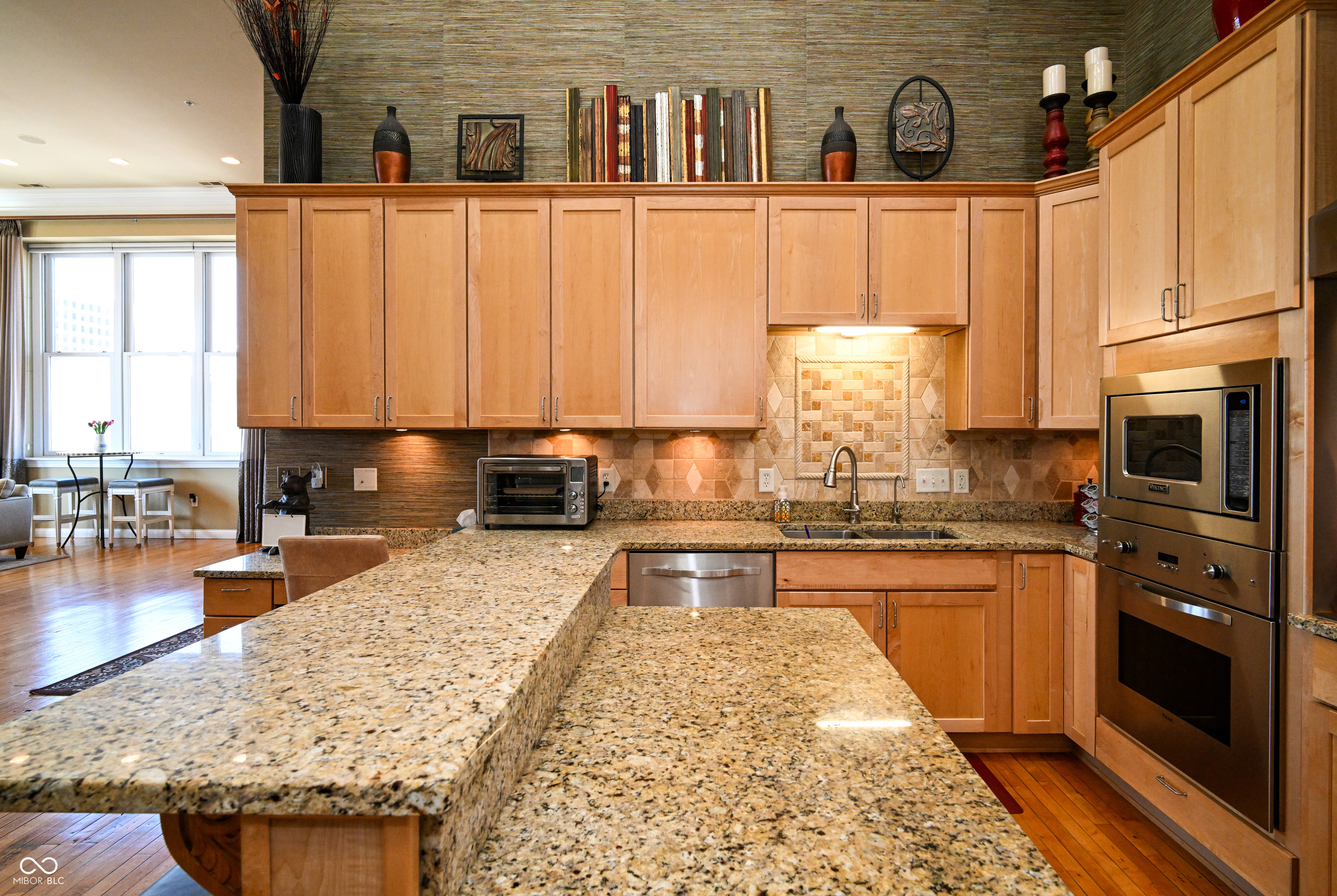 141 S Meridian Street Unit: 601