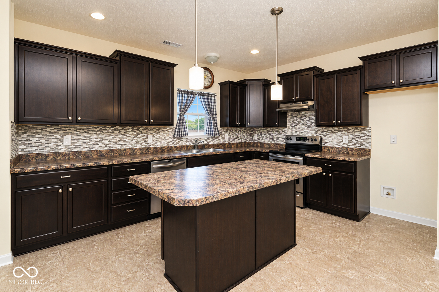 7214 Moultrie Drive
