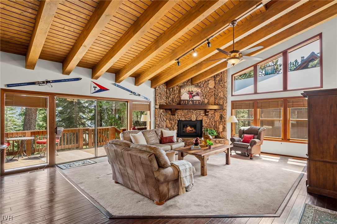594 Douglas Court