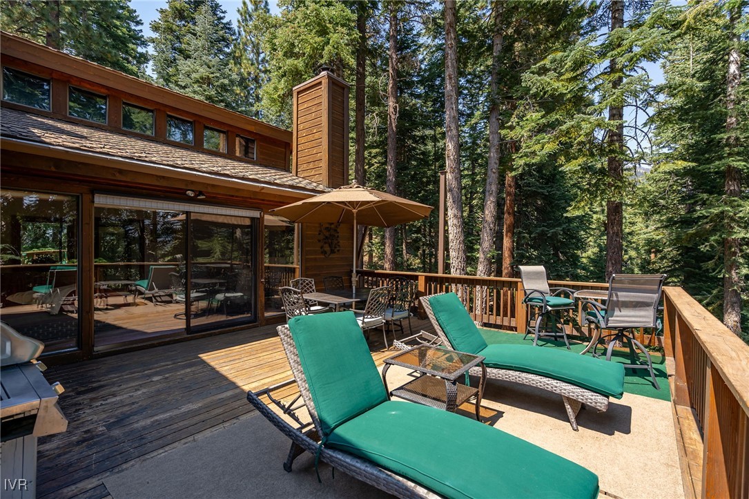 594 Douglas Court