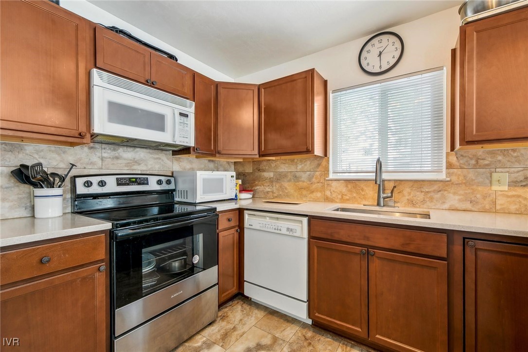 801 Northwood Boulevard 1
