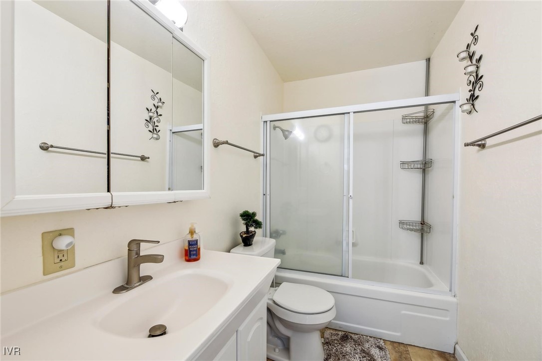 801 Northwood Boulevard 1