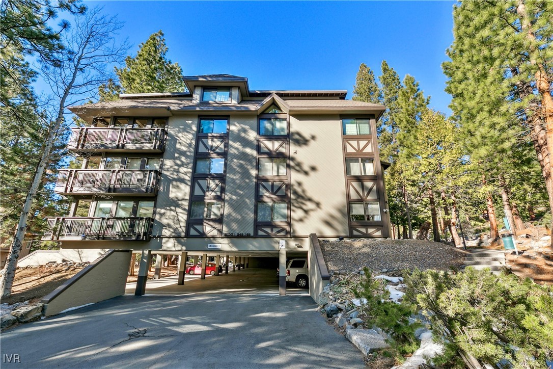333 Ski Way 257