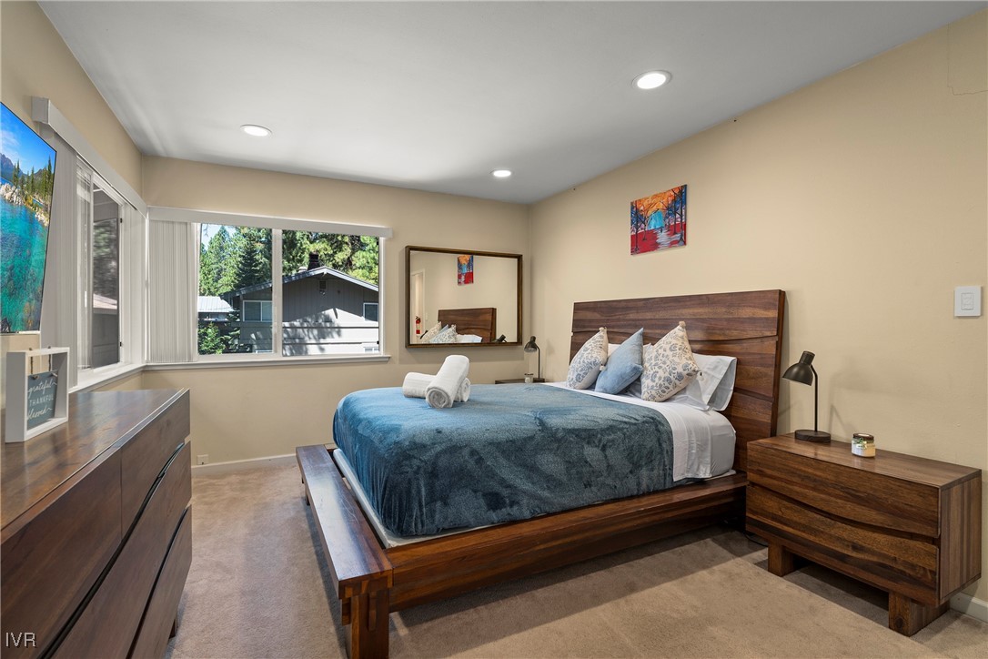 870 Southwood Boulevard 7