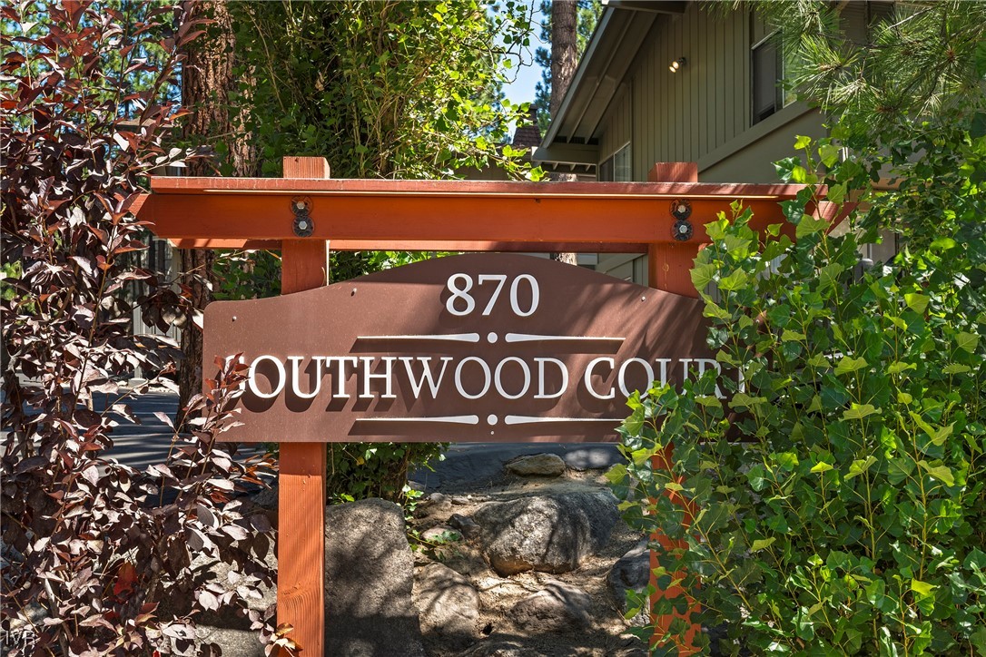 870 Southwood Boulevard 7