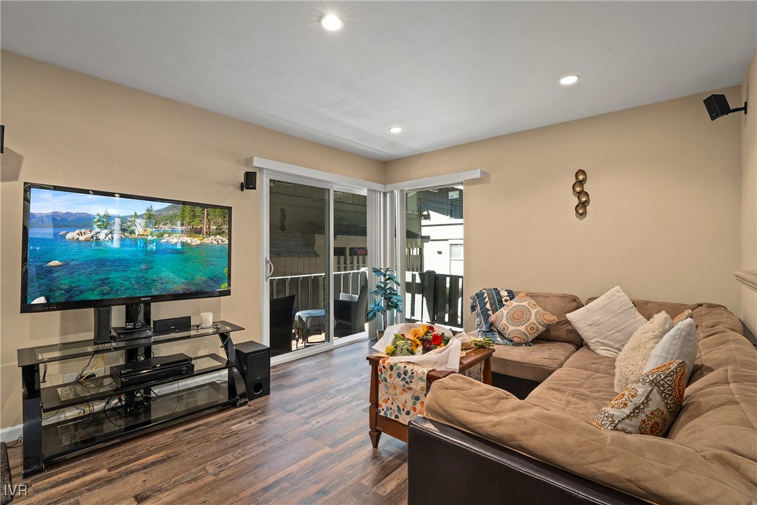 870 Southwood Boulevard 7