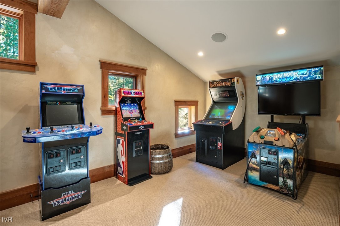 951 Divot Court
