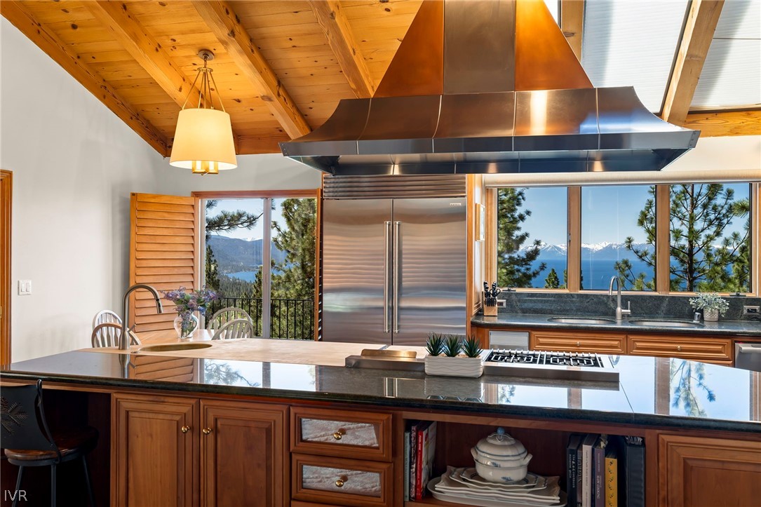 545 Alpine View