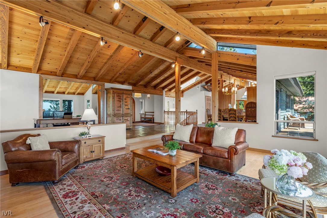545 Alpine View