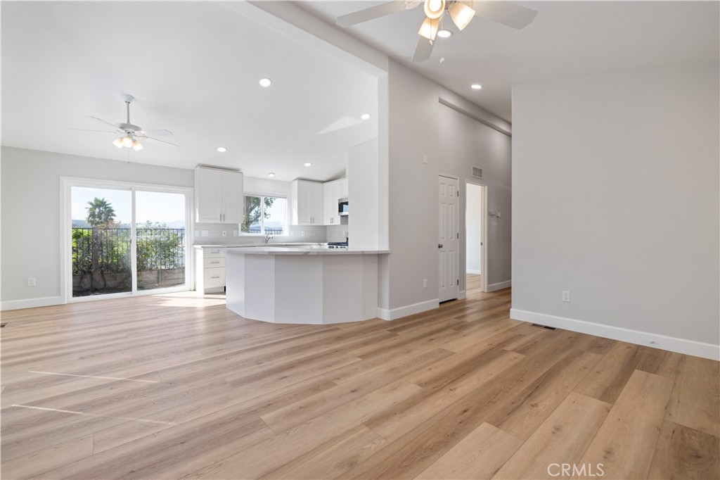 20066 Crestview