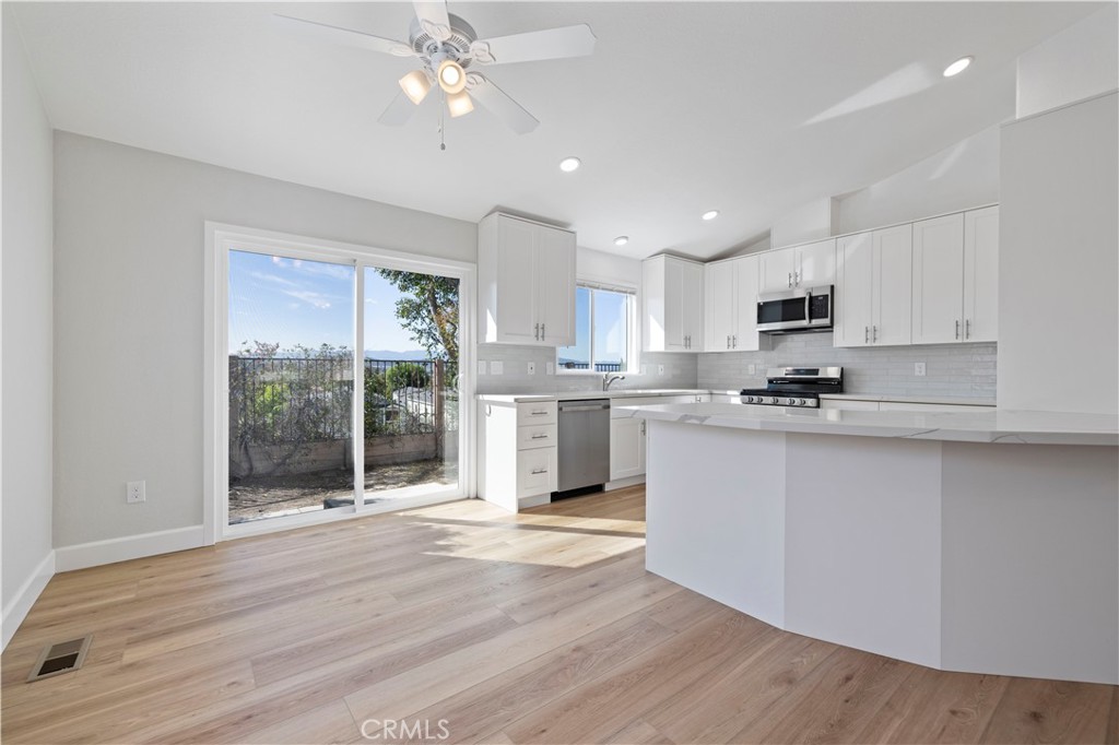 20066 Crestview
