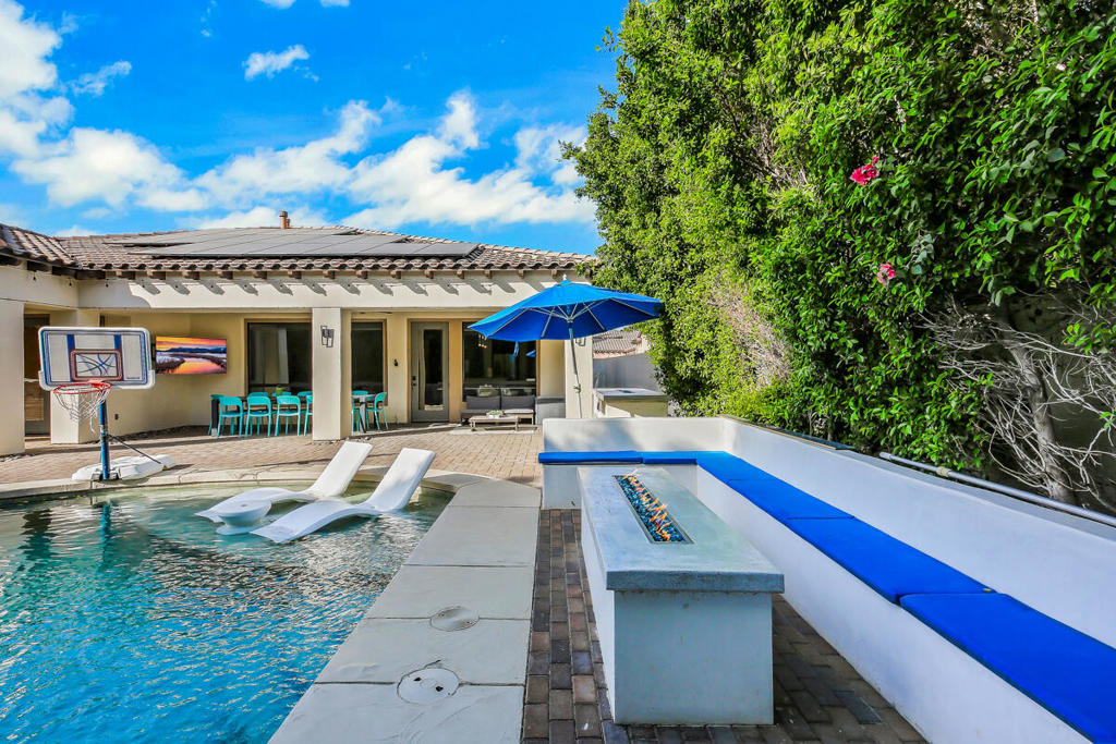 81107 Carefree Drive