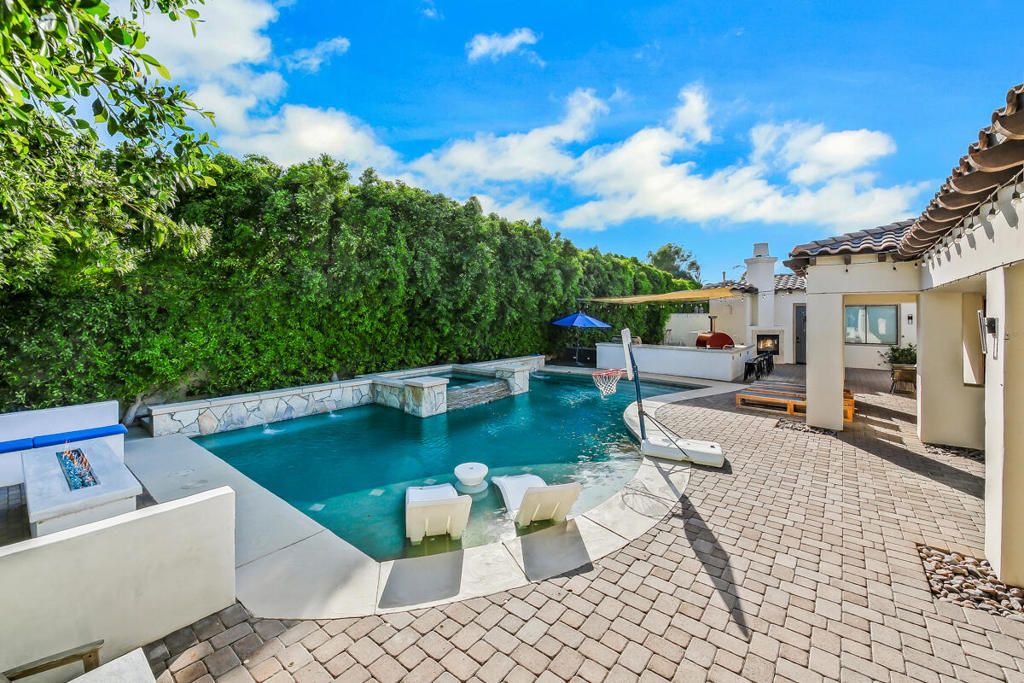 81107 Carefree Drive