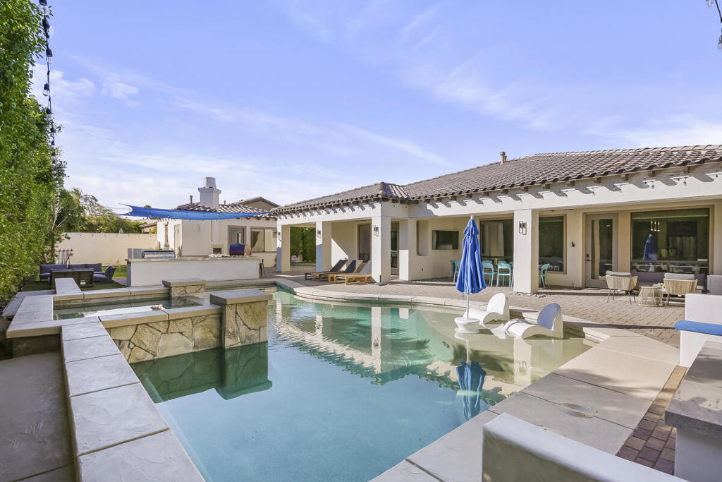 81107 Carefree Drive