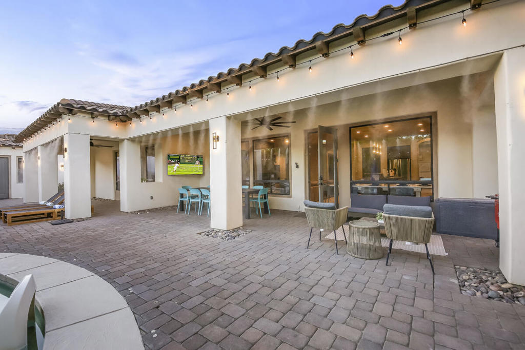 81107 Carefree Drive