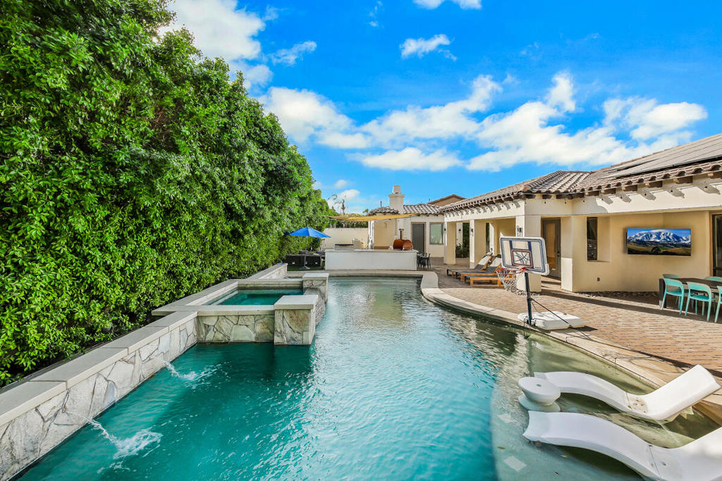 81107 Carefree Drive