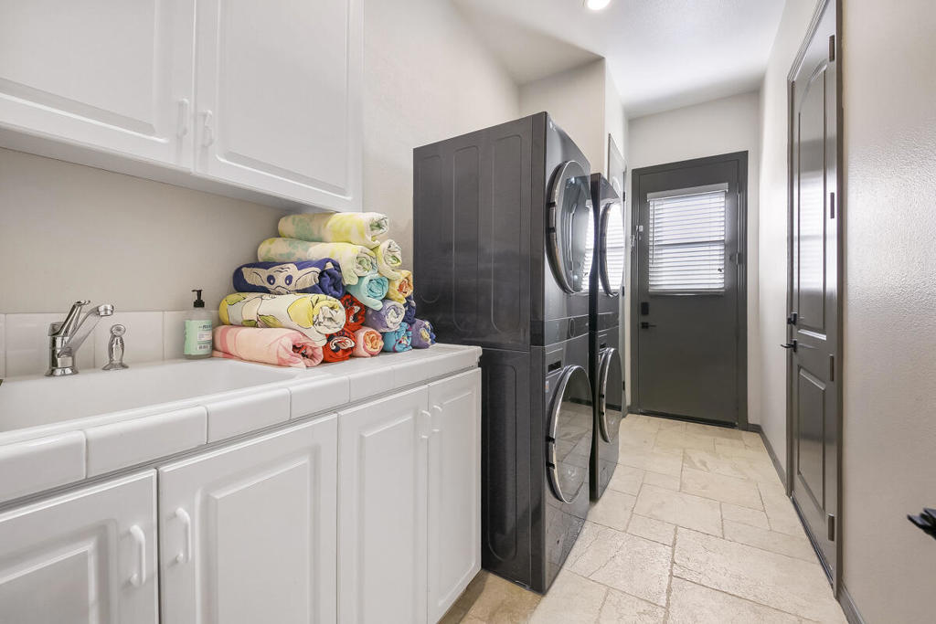 81107 Carefree Drive