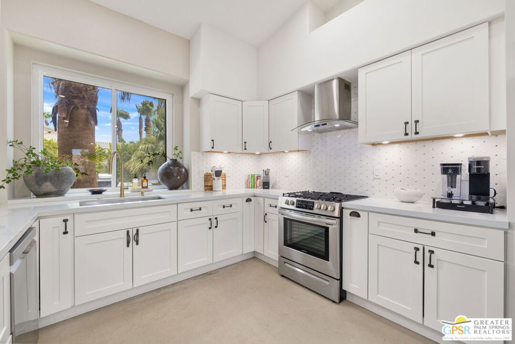 1122 E Via San Michael Road