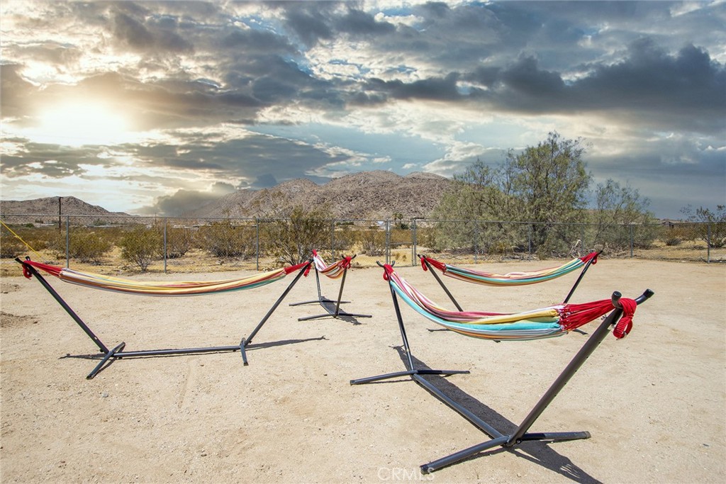 4574 Avenida Del Sol