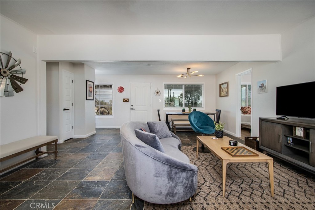 4574 Avenida Del Sol