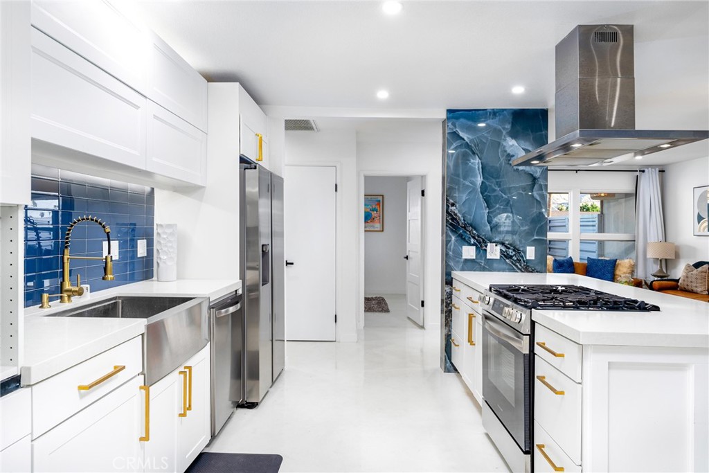 4034 E Calle San Raphael