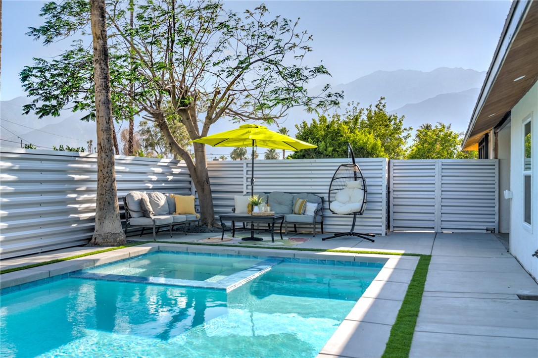 4034 E Calle San Raphael