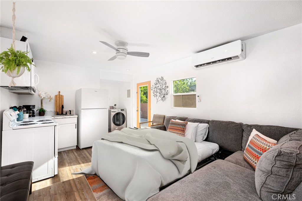 4034 E Calle San Raphael