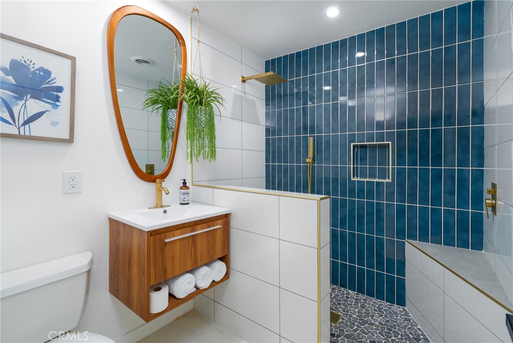 4034 E Calle San Raphael