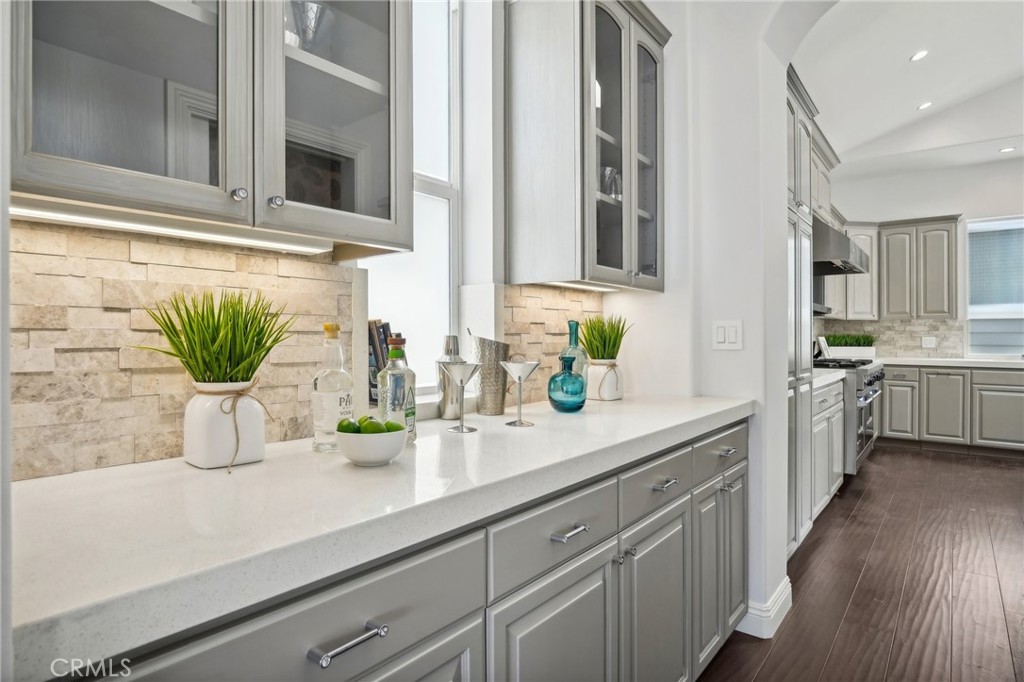 1704 Highland Avenue