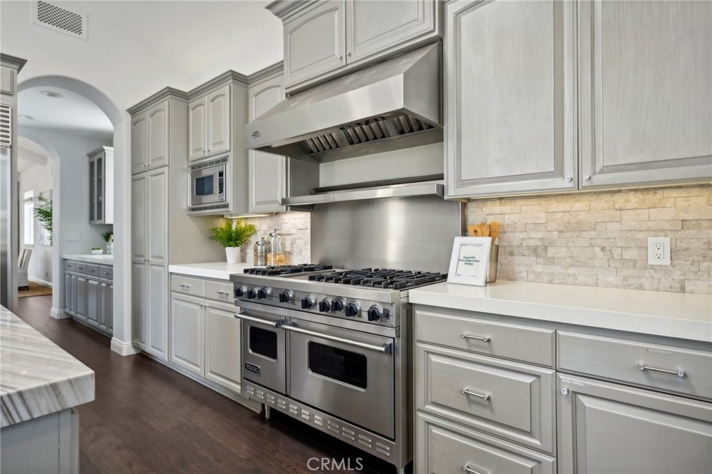 1704 Highland Avenue