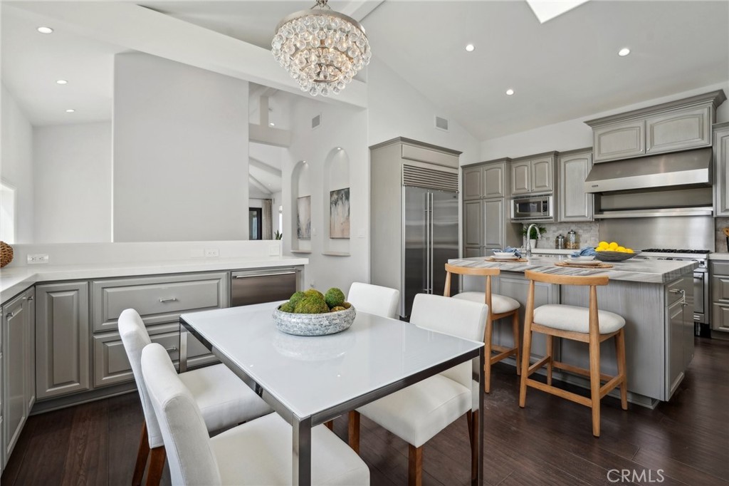 1704 Highland Avenue