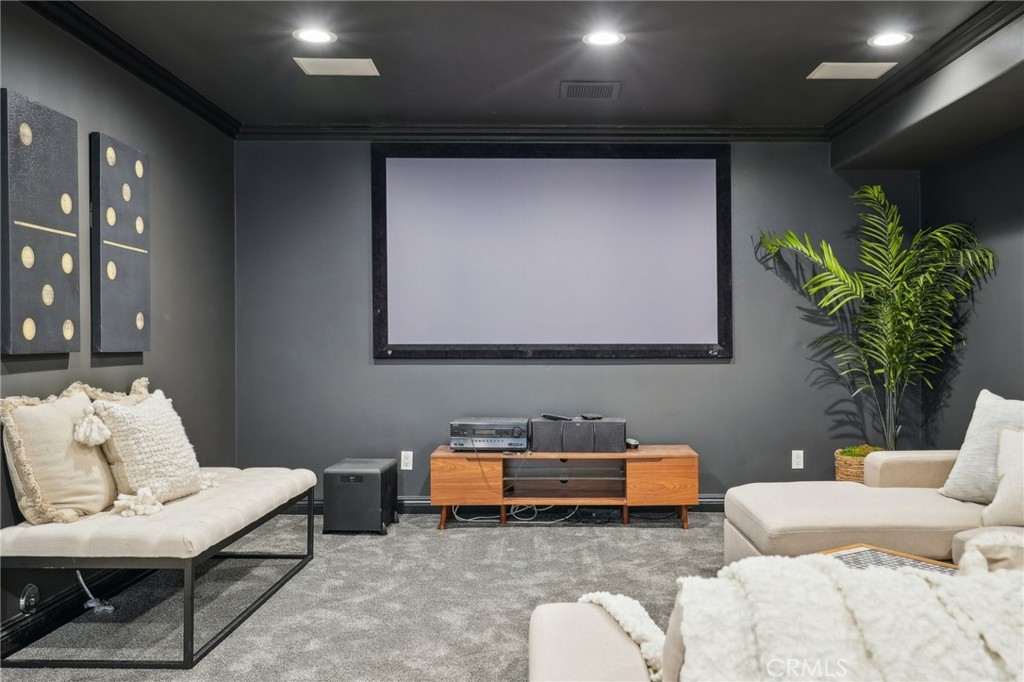 1704 Highland Avenue