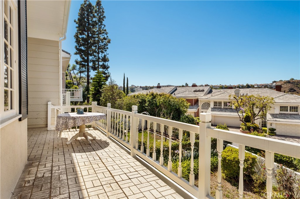 2254 The Terrace