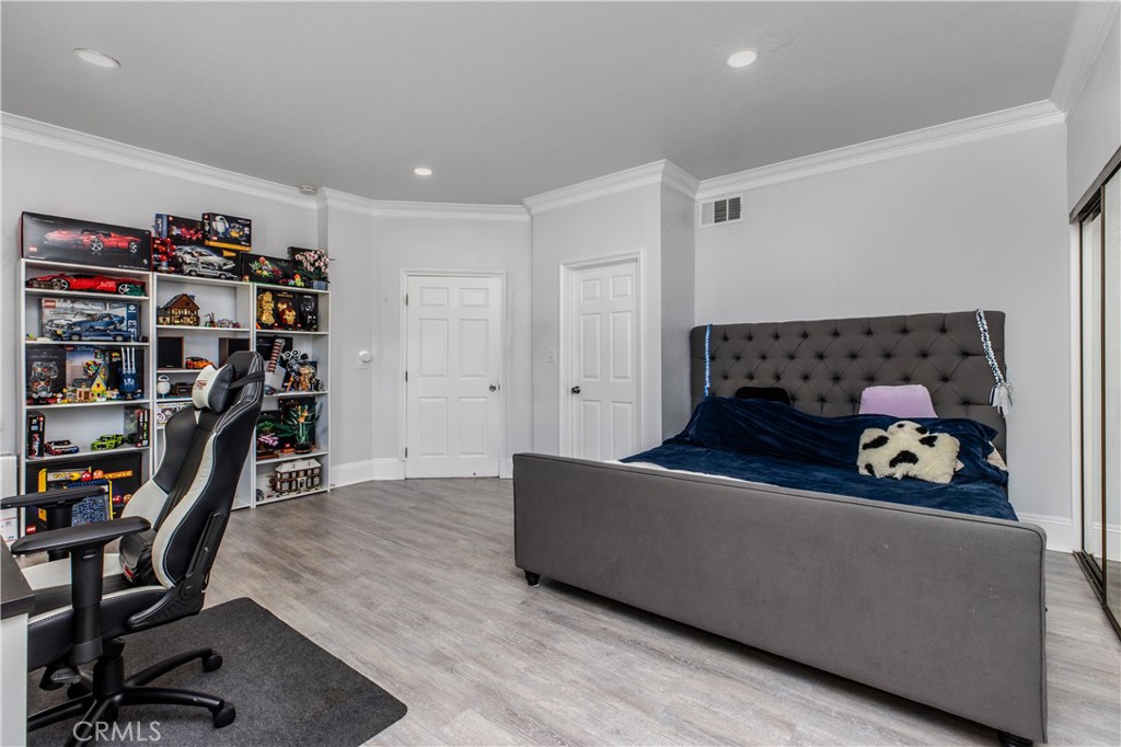 2254 The Terrace