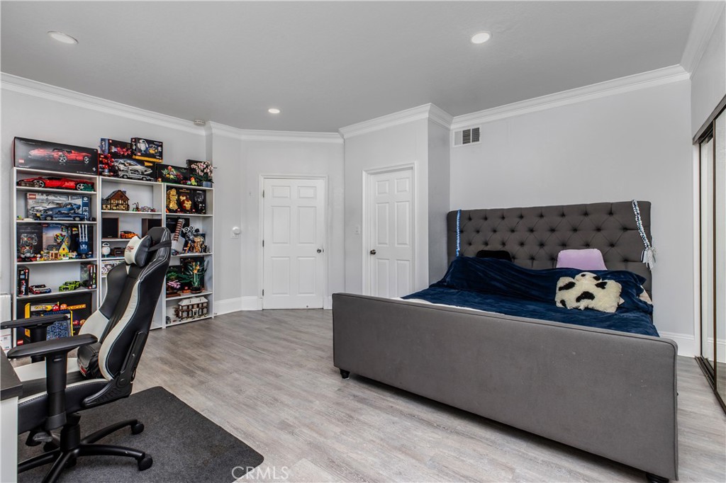 2254 The Terrace