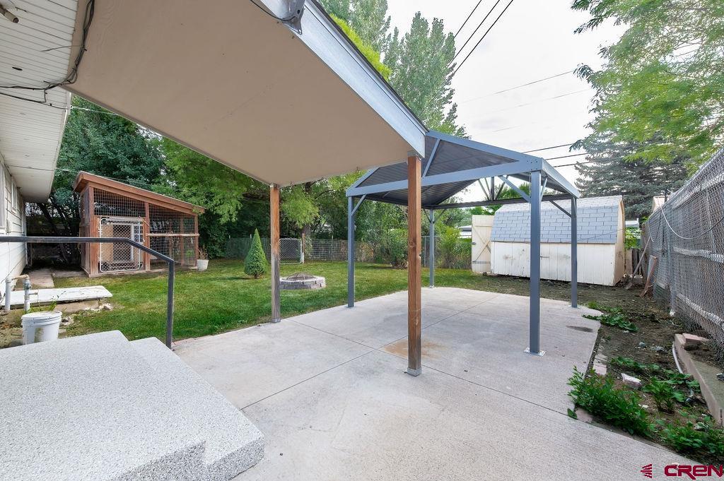 2416 Thomas Avenue