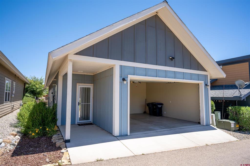 383 Confluence Avenue