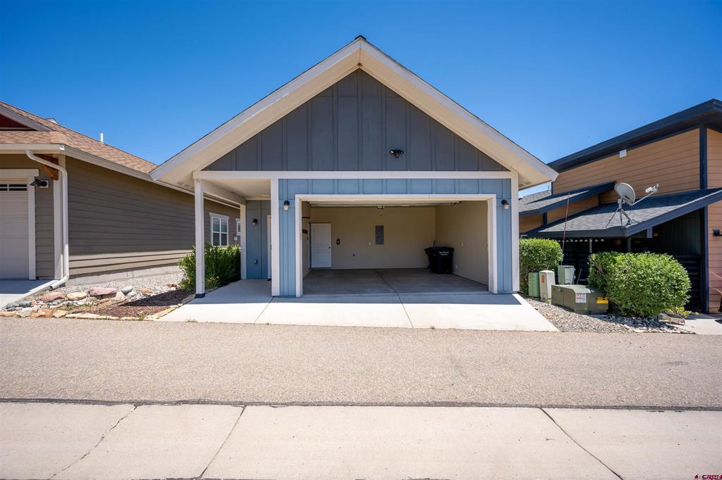 383 Confluence Avenue
