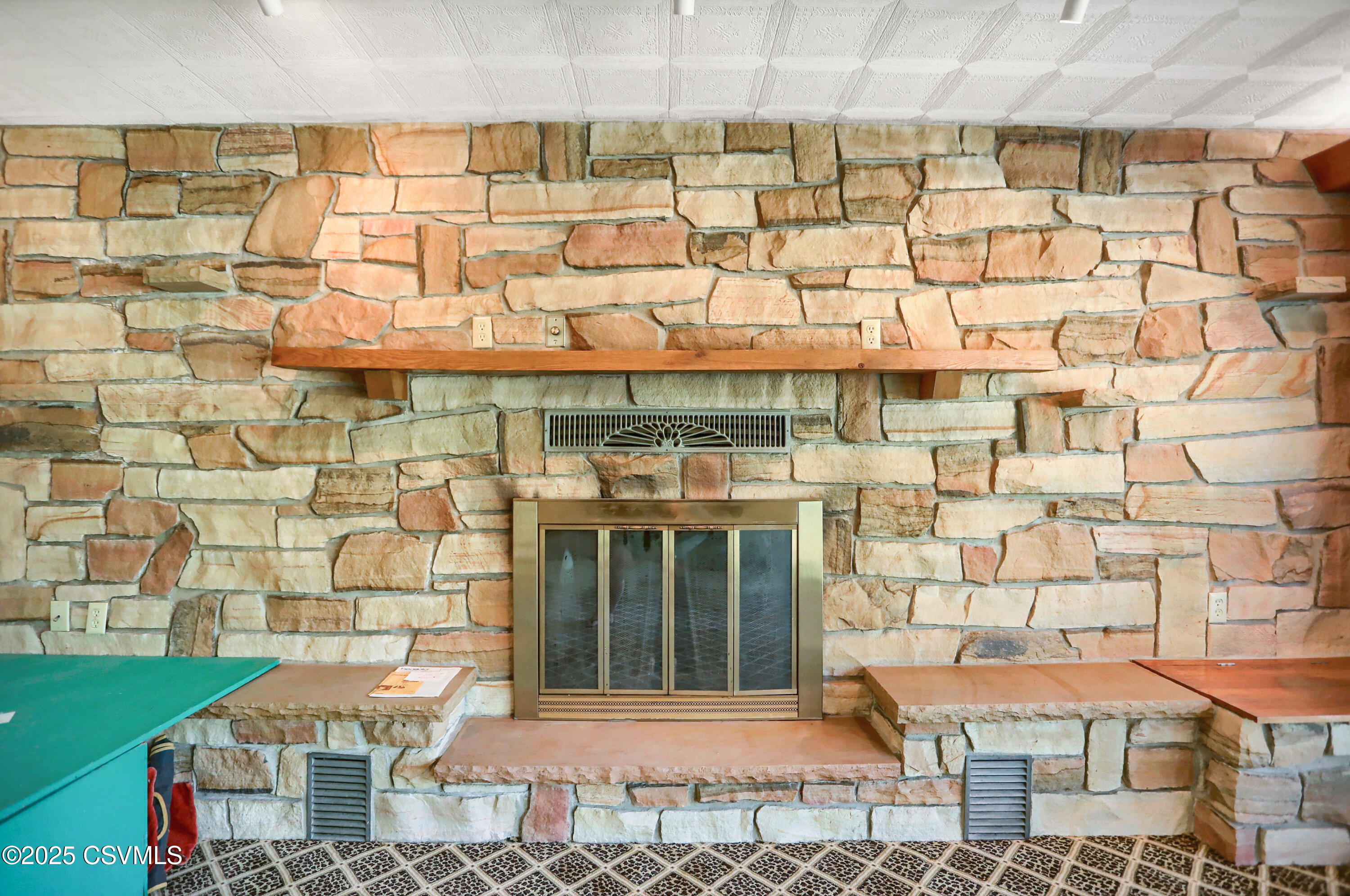 612 STEIN Lane