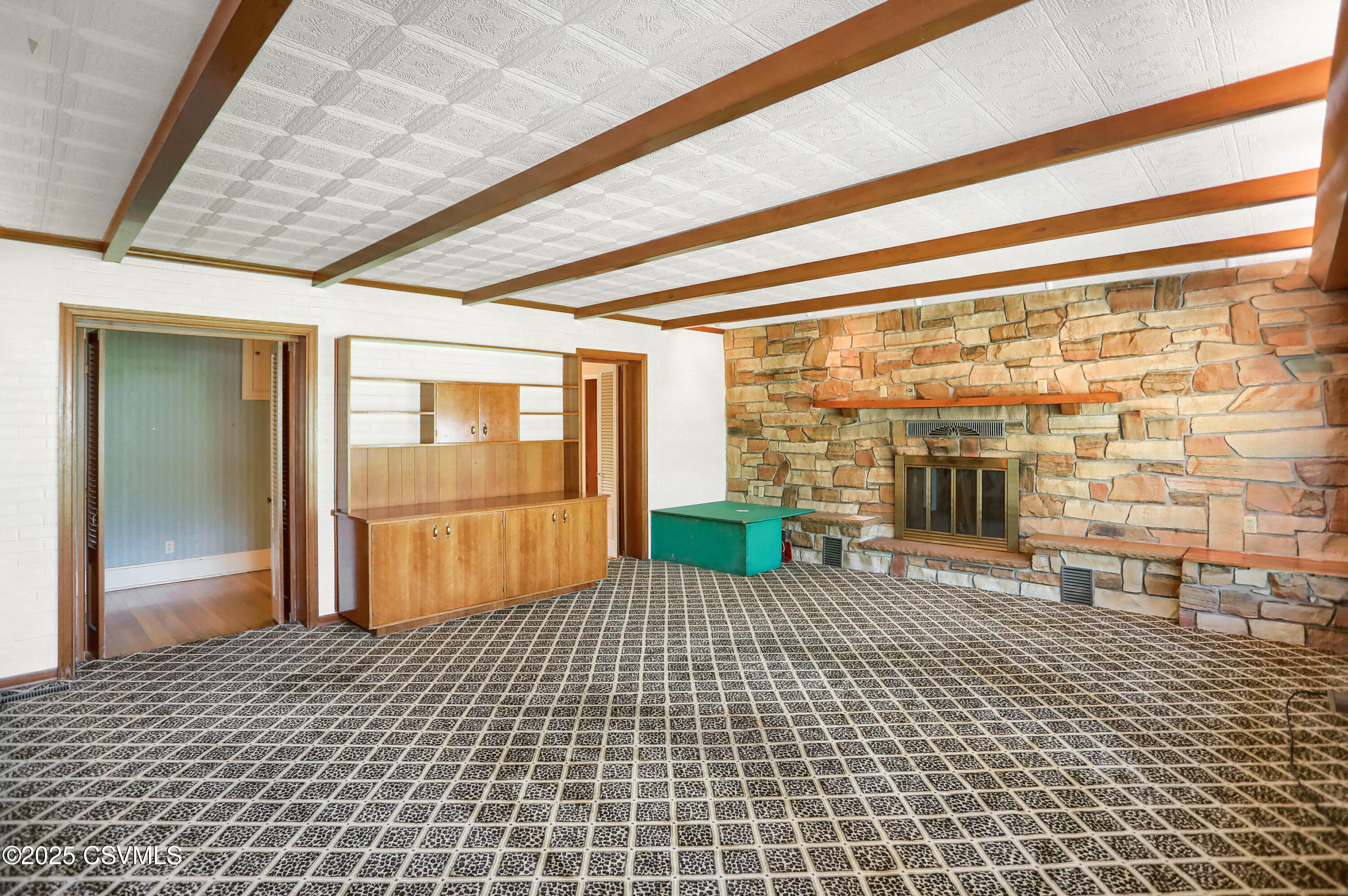 612 STEIN Lane
