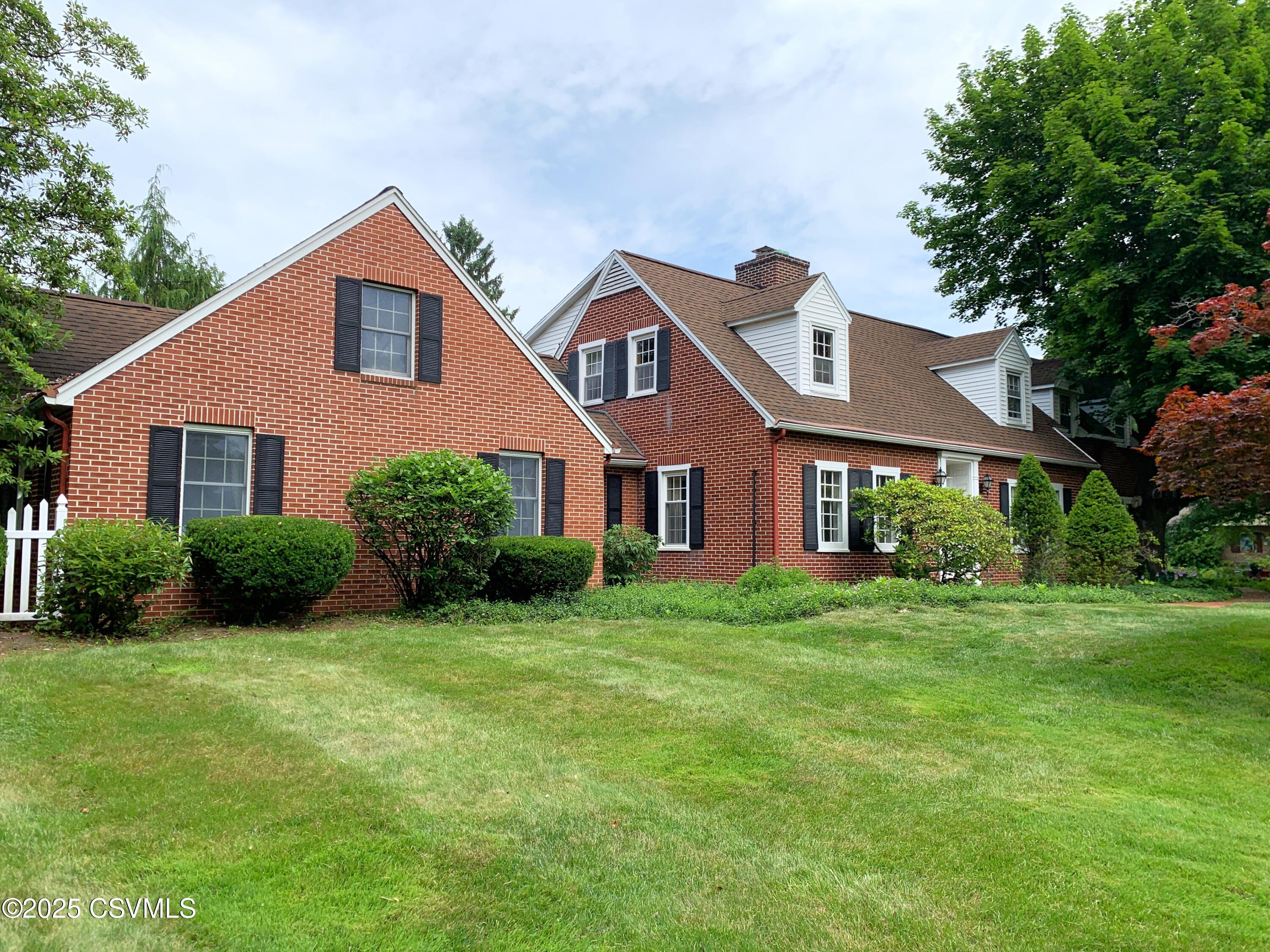 612 STEIN Lane