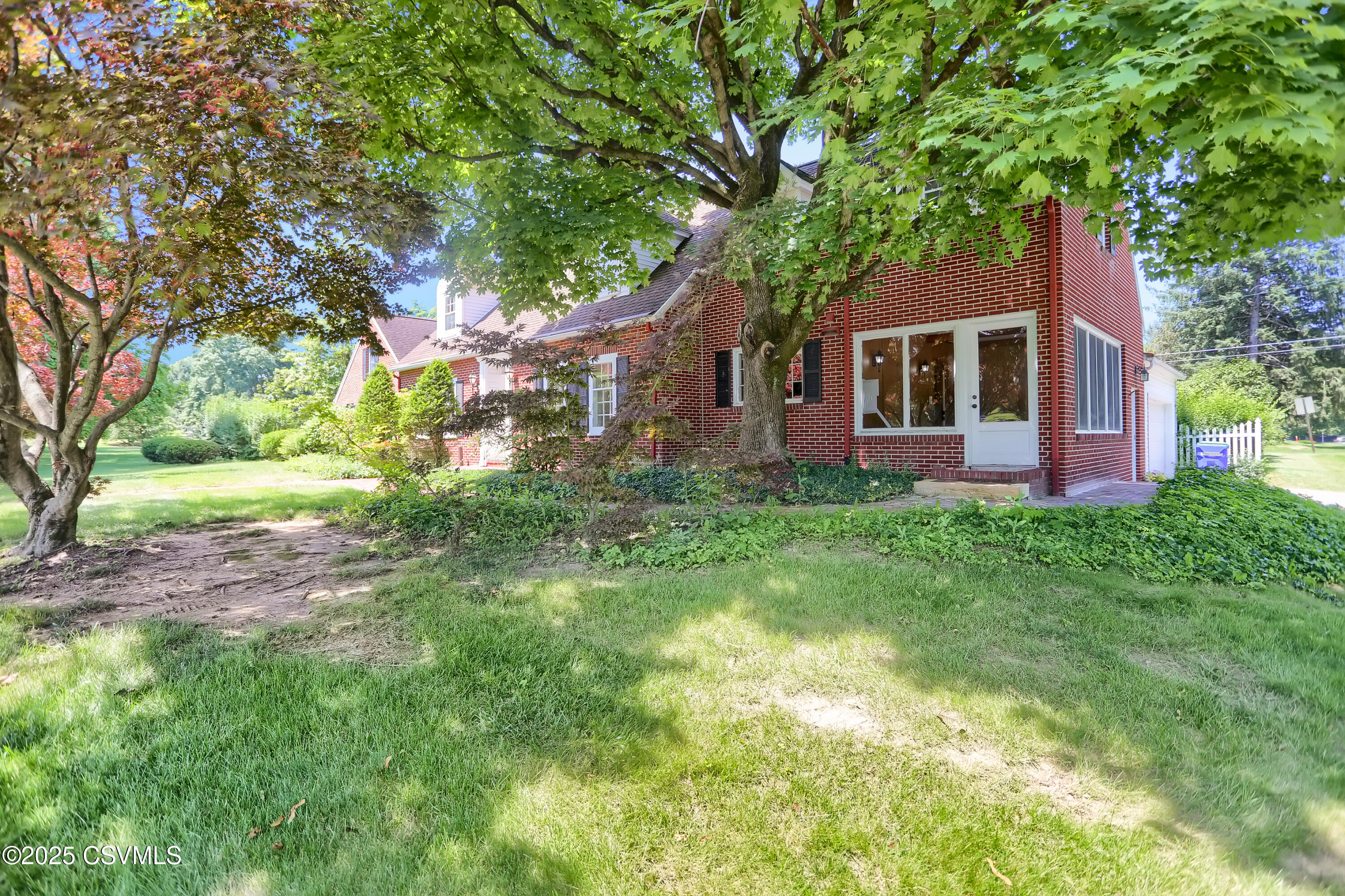612 STEIN Lane