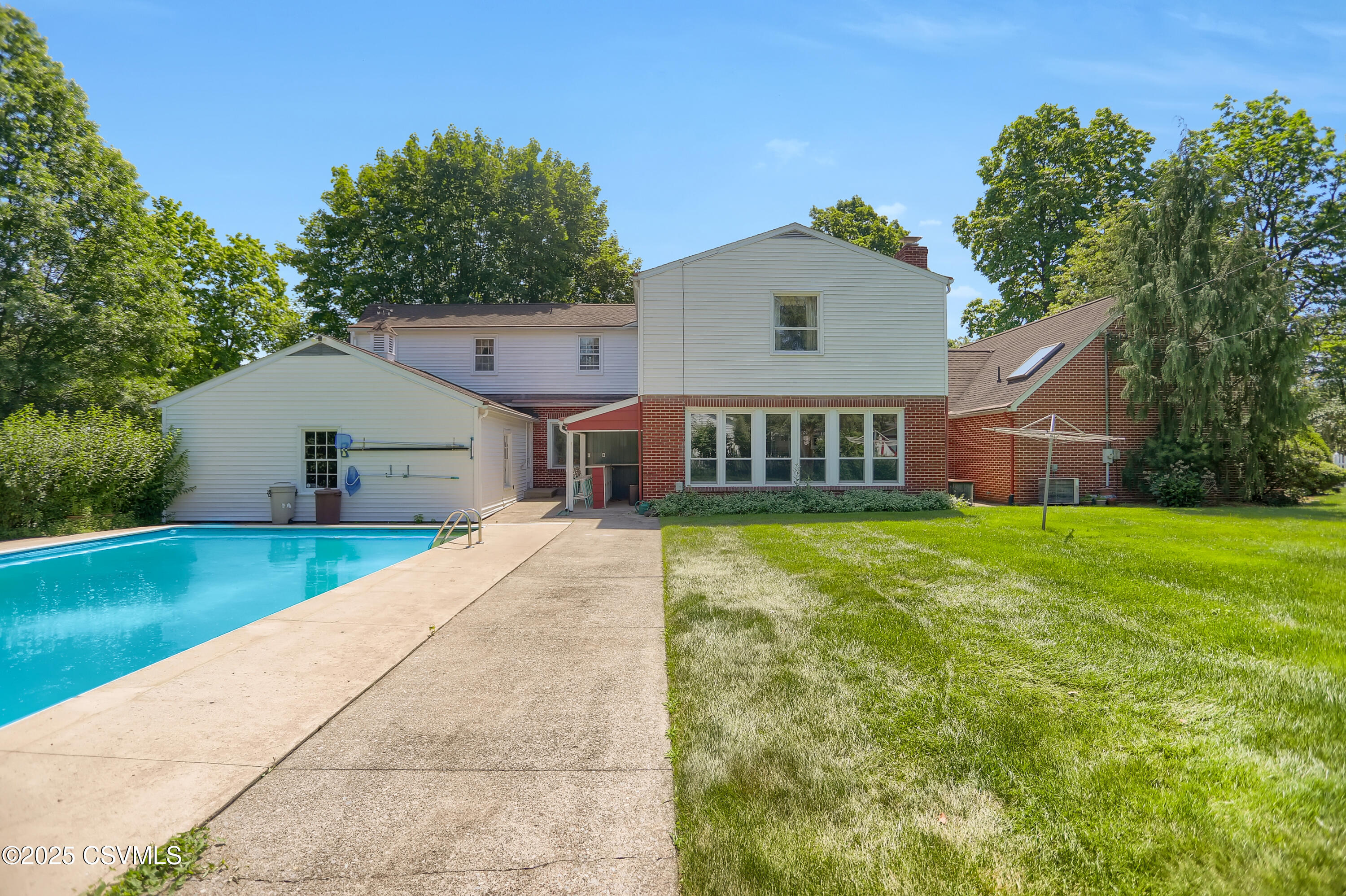 612 STEIN Lane