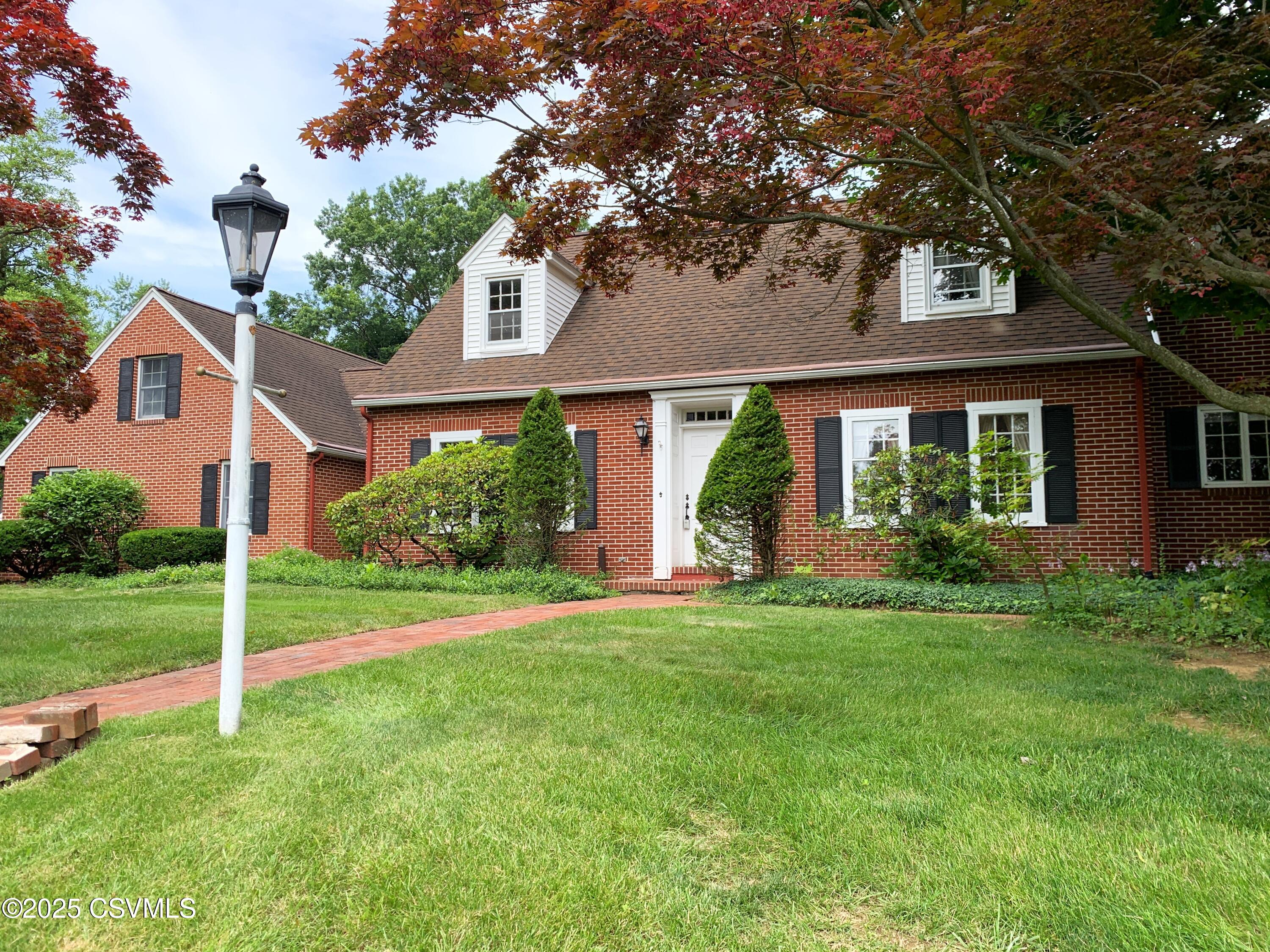 612 STEIN Lane