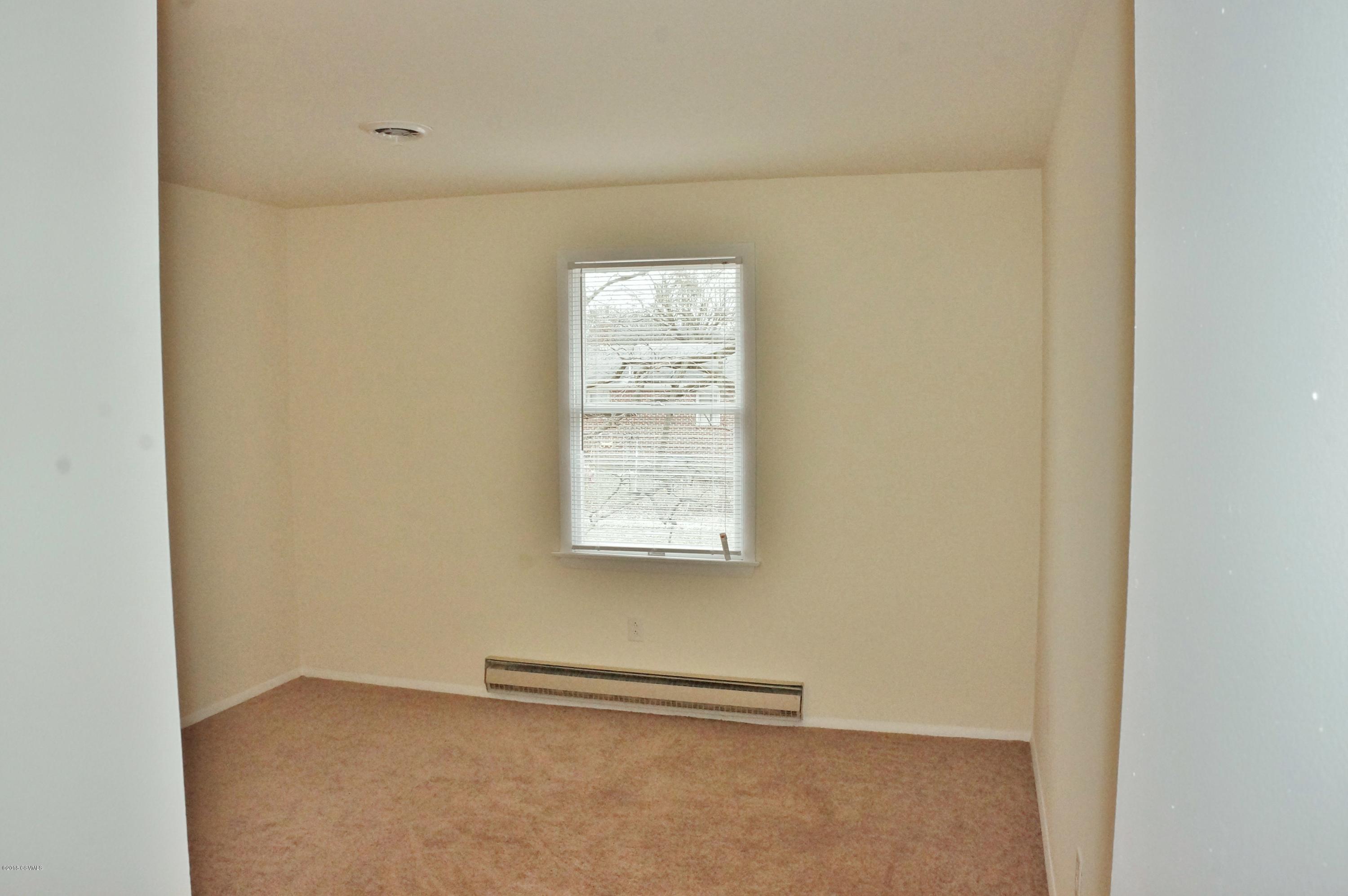 320 N 3RD Street