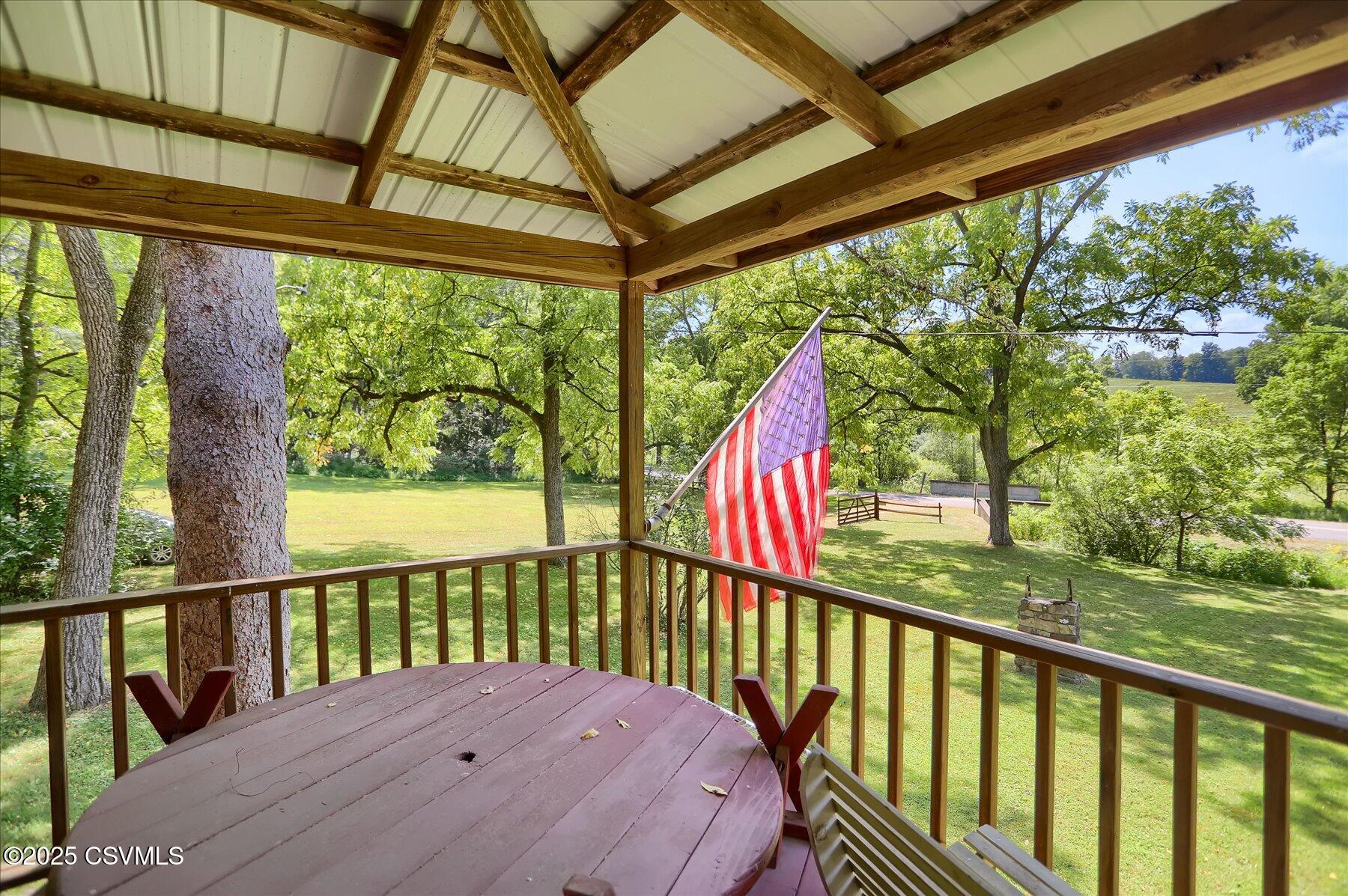 1432 CREEK Road