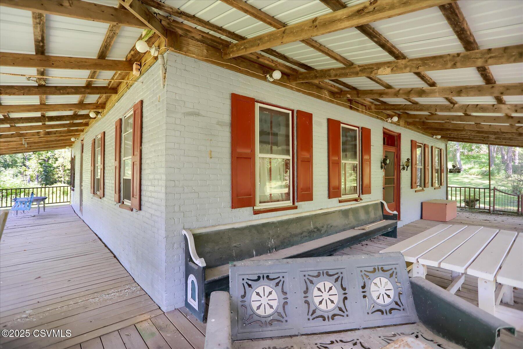 1432 CREEK Road