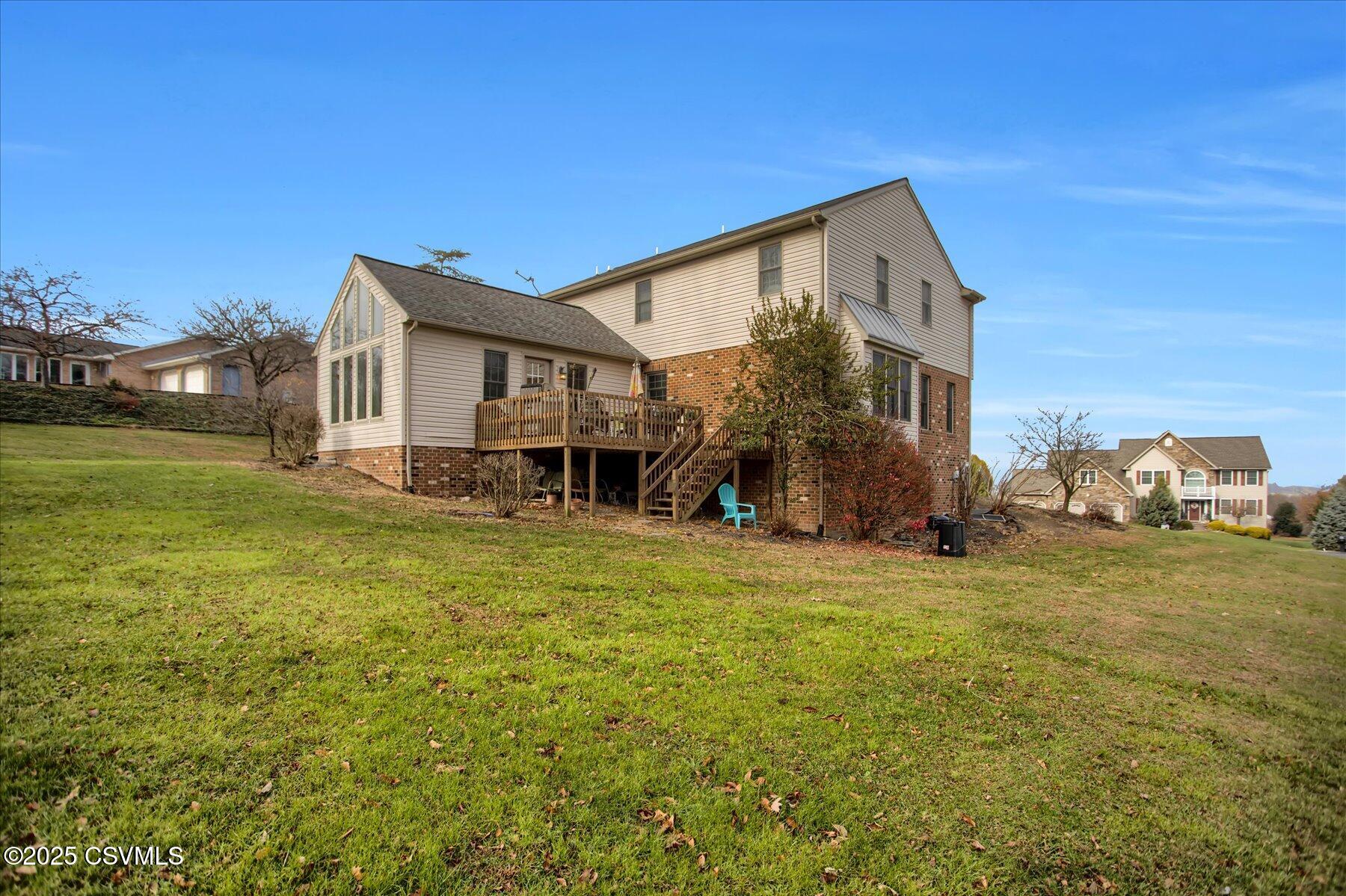 676 VILLA VISTA Drive